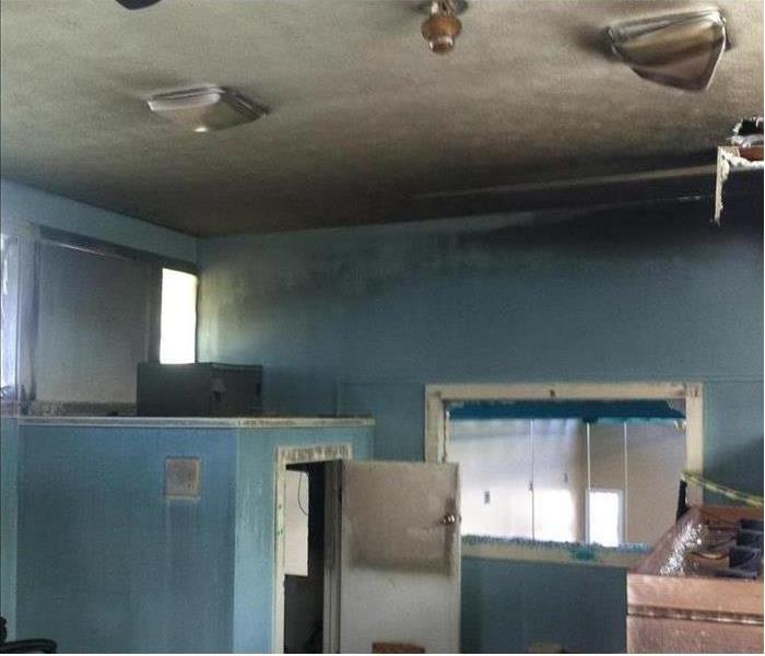 Room with soot damages on the ceiling